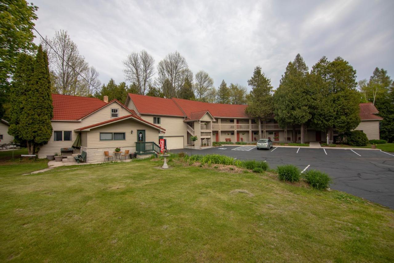 Ridges Inn & Suites Baileys Harbor Exterior foto
